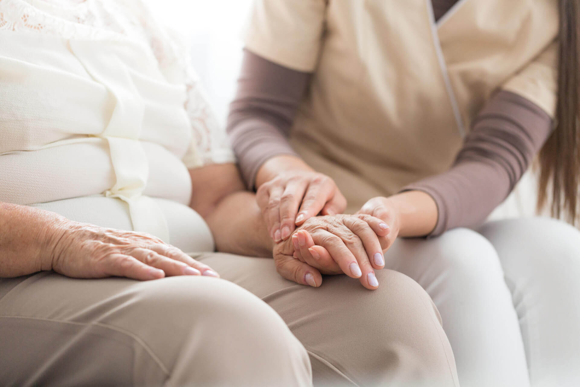 elderly-person-with-parkinson-PFJXXLA